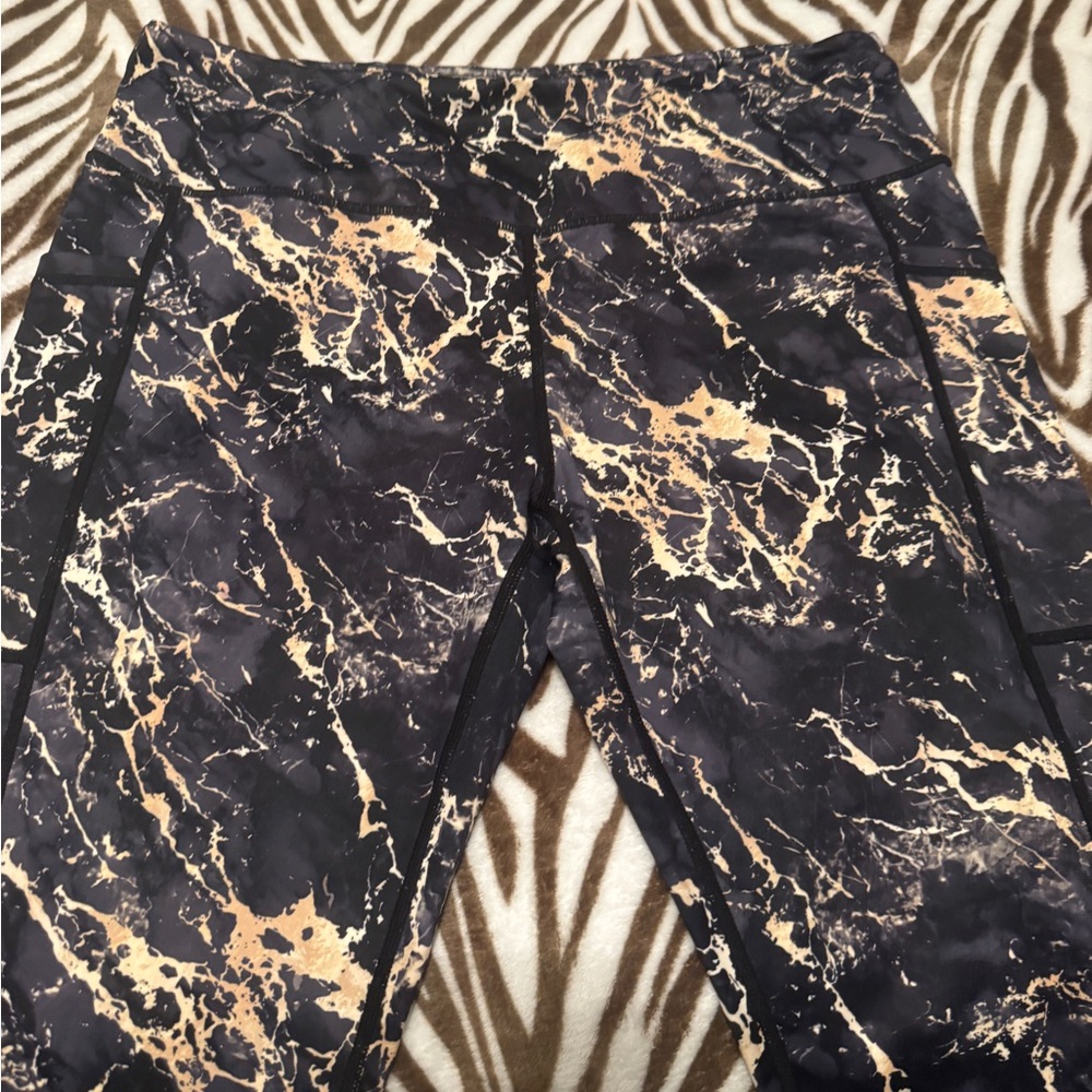 Black and Gold Marble Print Leggings